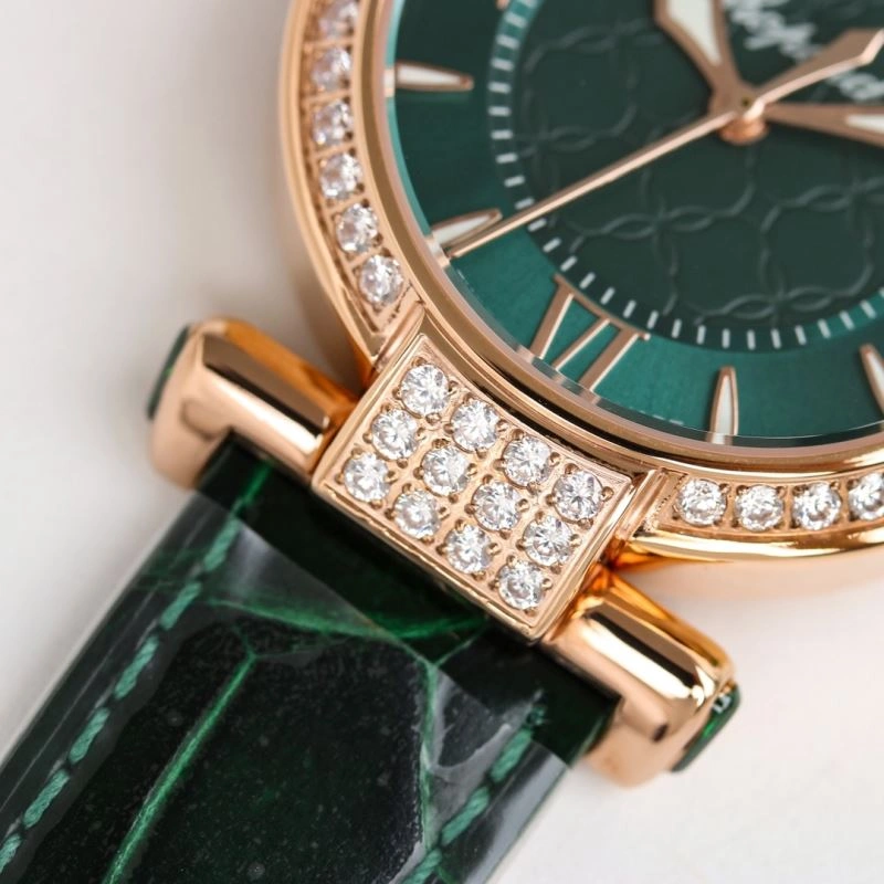 Stretchable CARTIER Watches 180876