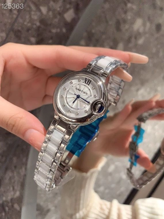 Bright CARTIER Watches 180839