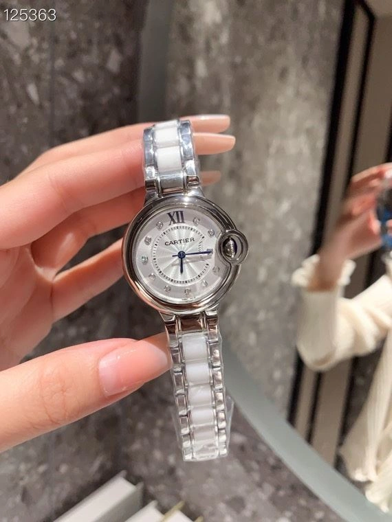 Bright CARTIER Watches 180839