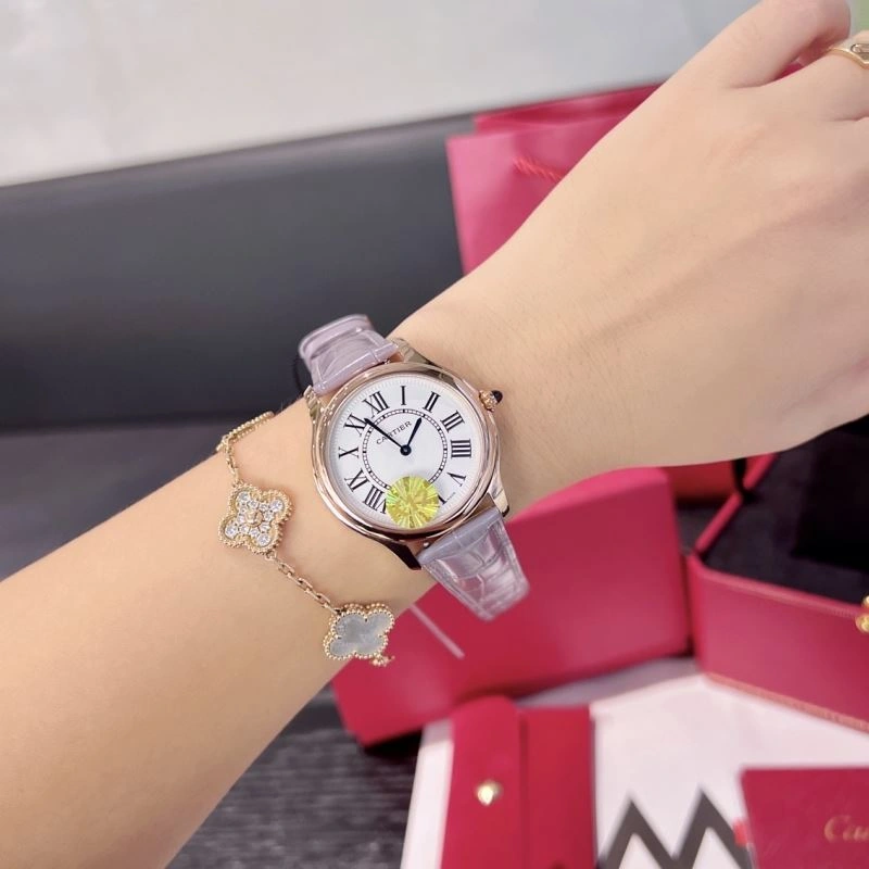 Effortless CARTIER Watches 180830