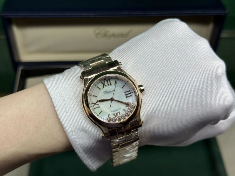 Colorful CARTIER Watches 180766