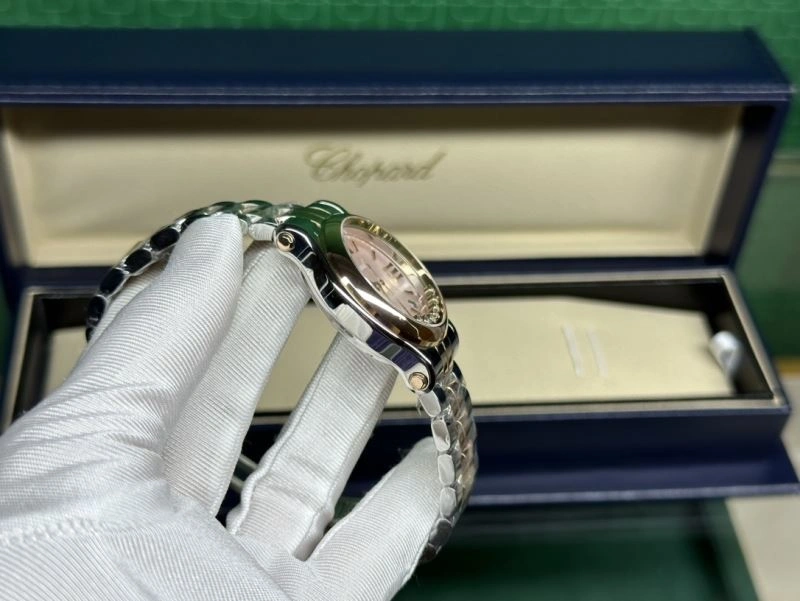WellDesigned CARTIER Watches 180768