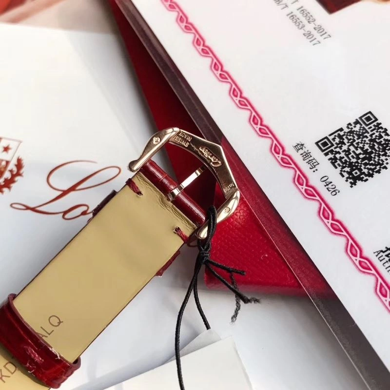 Sporty CARTIER Watches 180755