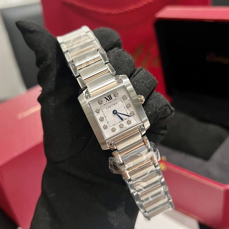 Contemporary CARTIER Watches 180729