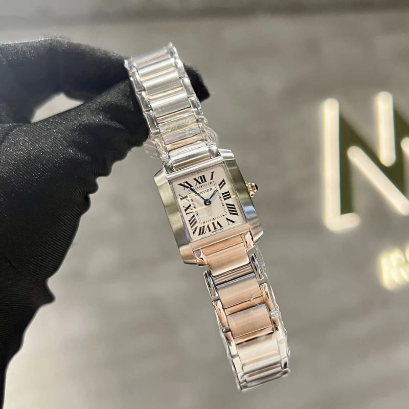 Contemporary CARTIER Watches 180729