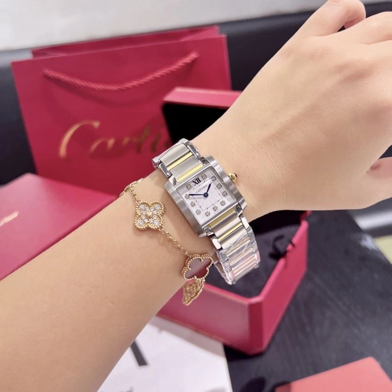 Contemporary CARTIER Watches 180729
