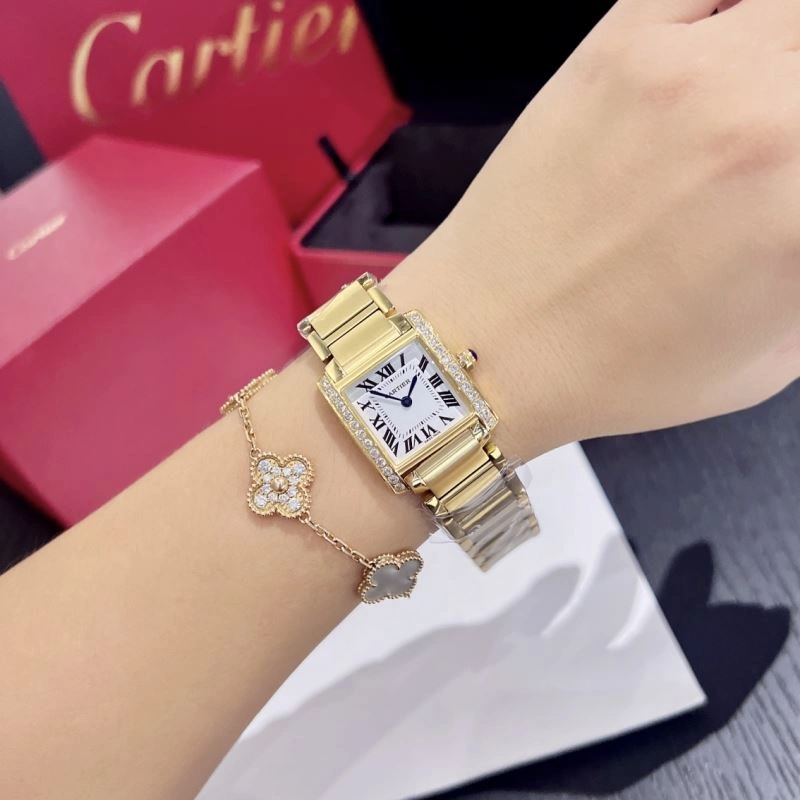 Neat CARTIER Watches 180742