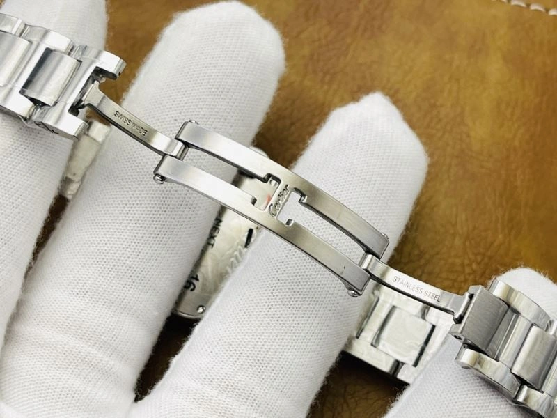 CARTIER Watches Refined 180744
