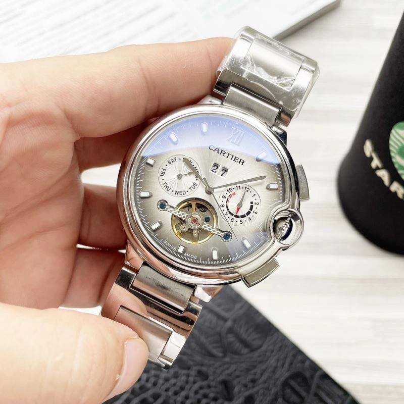 Snug CARTIER Watches 180699