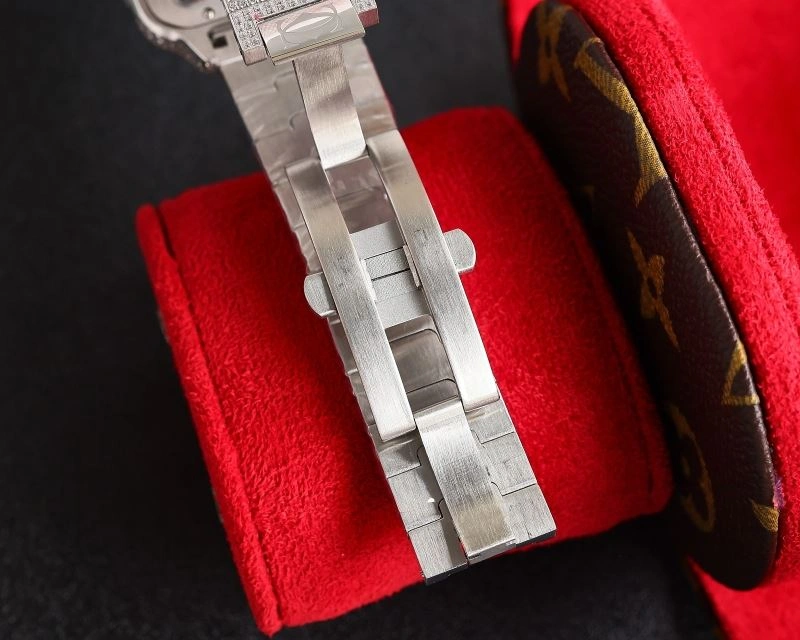 Attractive CARTIER Watches 180684