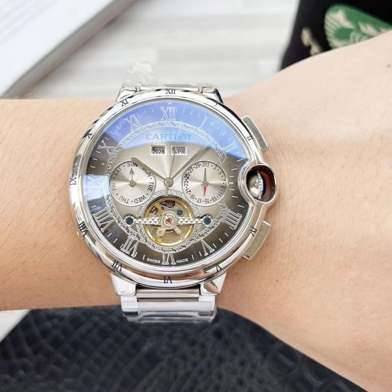 Effortless CARTIER Watches 180648