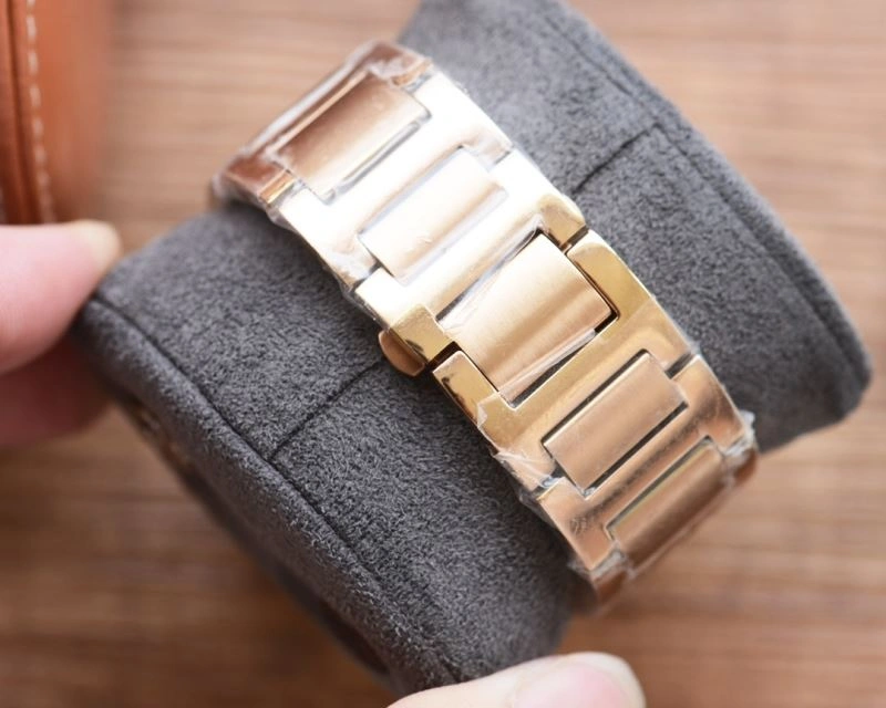 Durable CARTIER Watches 180657