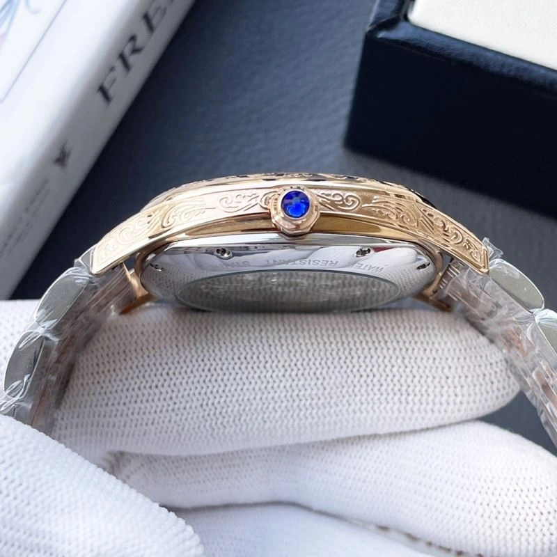 Affordable CARTIER Watches 180556