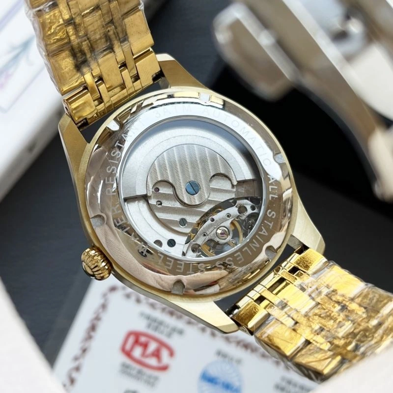 Bold CARTIER Watches 180563