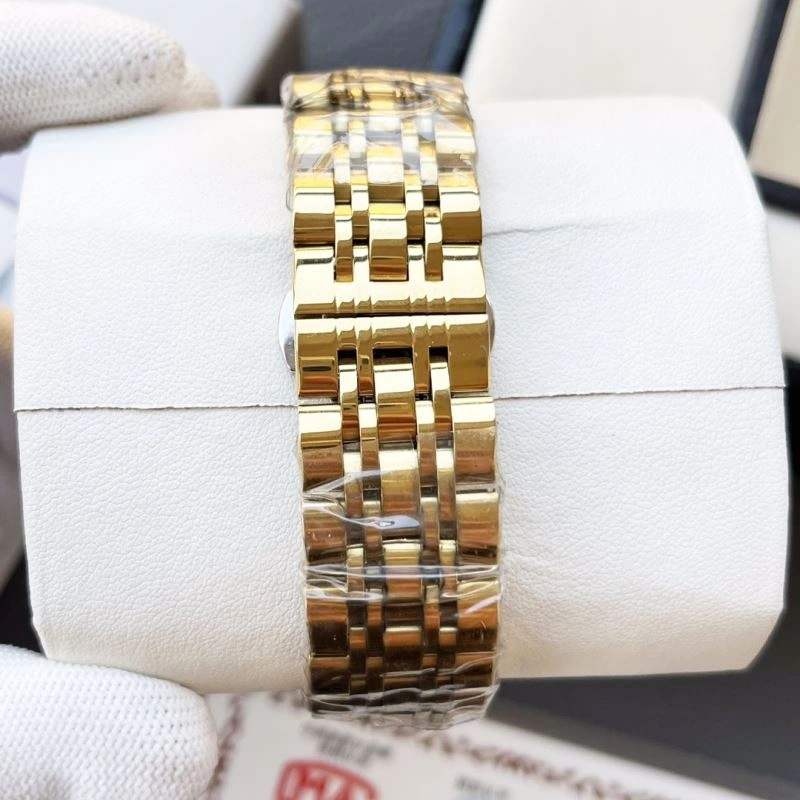 Bold CARTIER Watches 180563