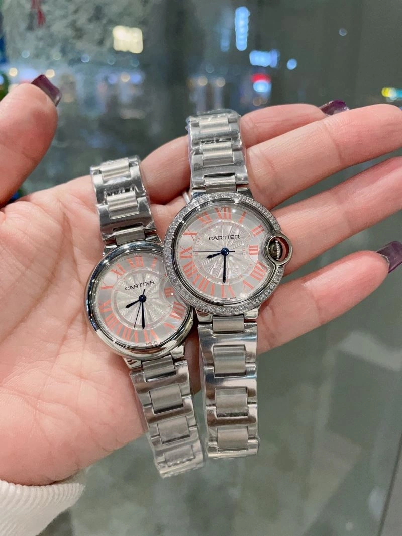Packable CARTIER Watches 180565