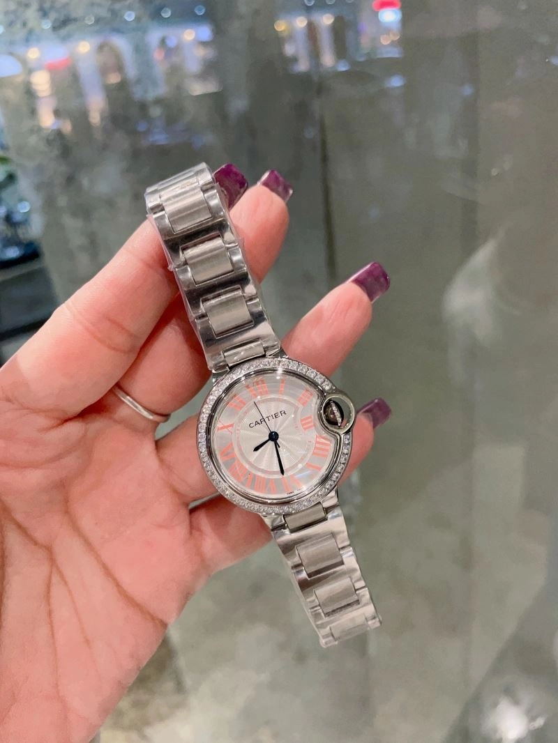 Packable CARTIER Watches 180565