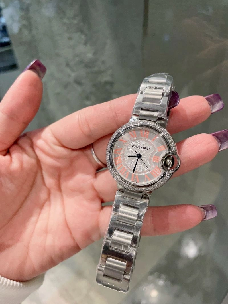 Packable CARTIER Watches 180565