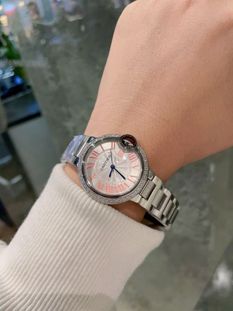 Packable CARTIER Watches 180565