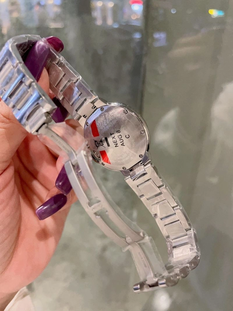 Packable CARTIER Watches 180565
