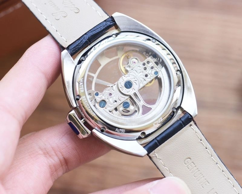 Breathable CARTIER Watches 180576