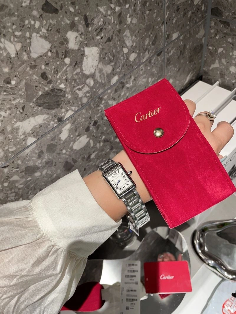 Seasonal CARTIER Watches 180548