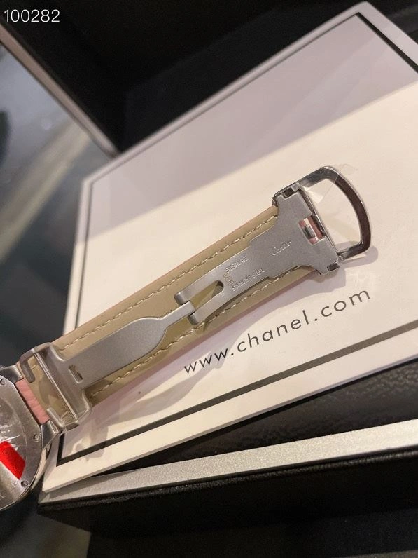 Snug CARTIER Watches 180525
