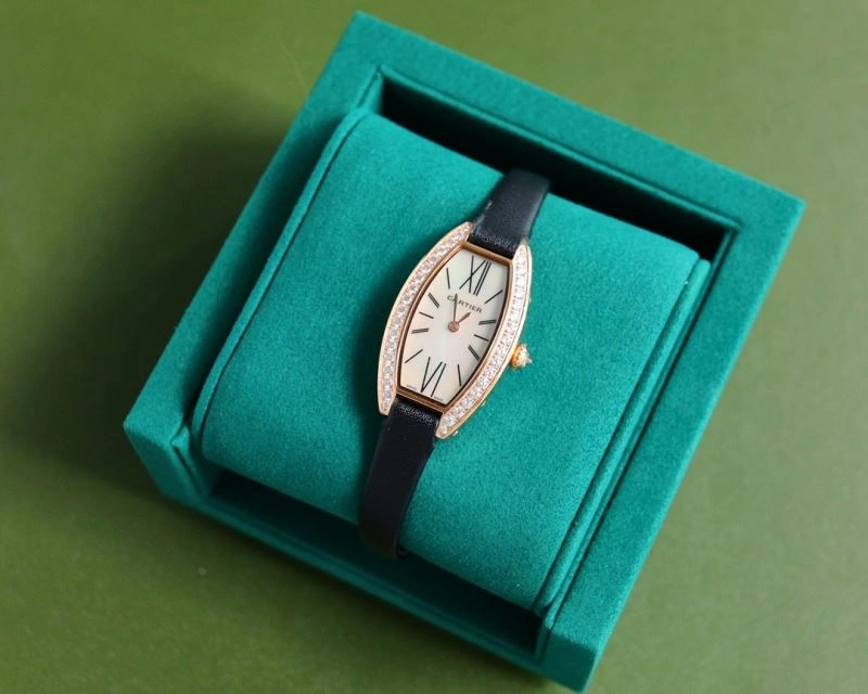 CARTIER Watches Popular 180527