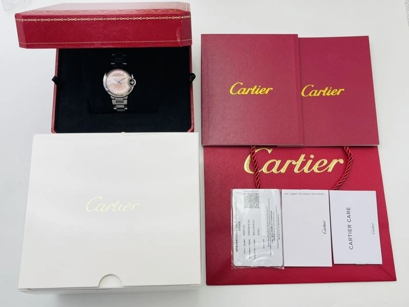 Compact CARTIER Watches 180511