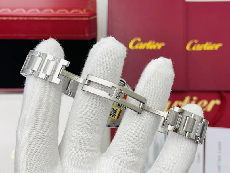 Compact CARTIER Watches 180511