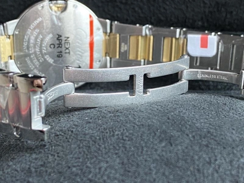 Contemporary CARTIER Watches 180501