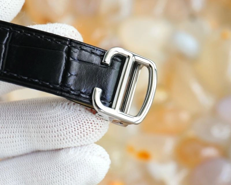 CARTIER Watches ModernLook 180472