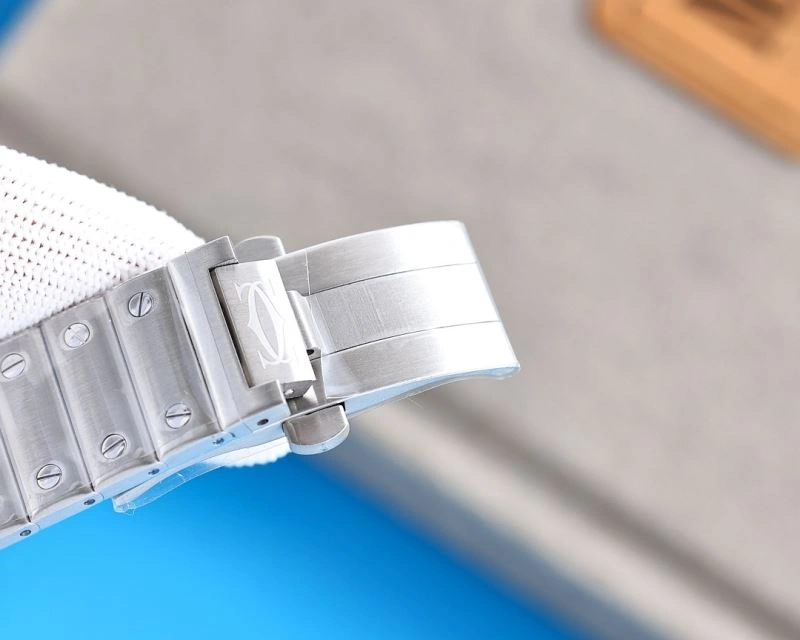 Breathable CARTIER Watches 180457