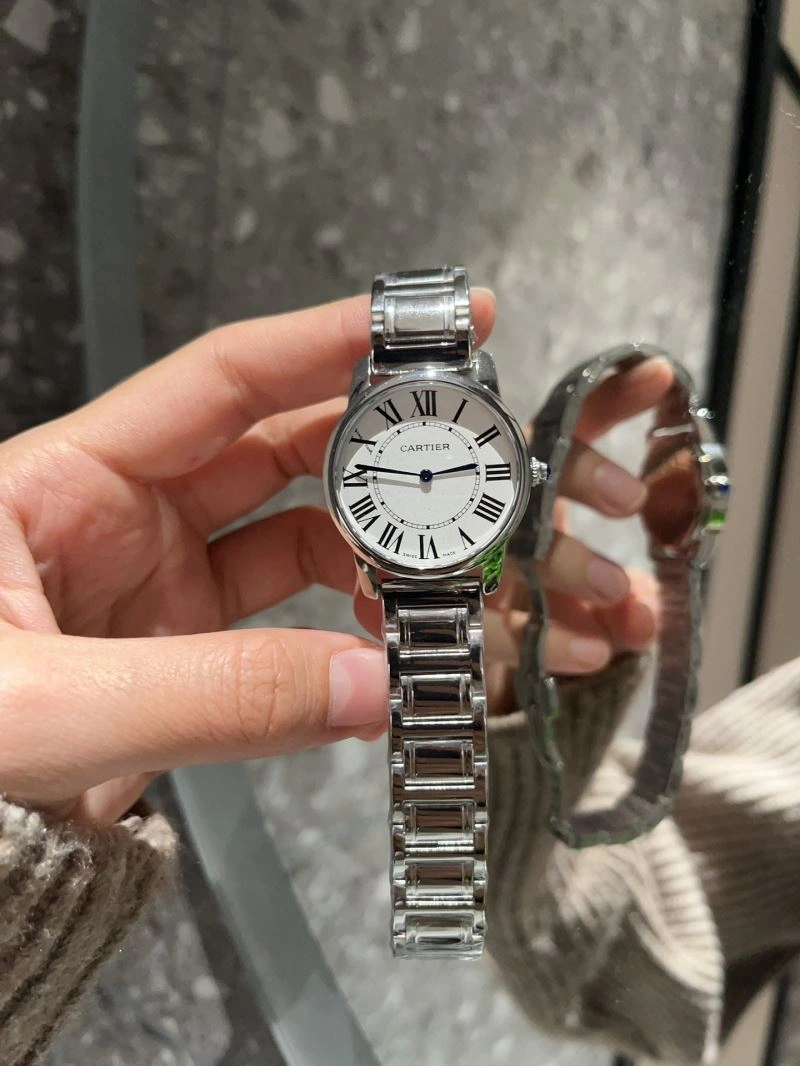 Effortless CARTIER Watches 180440