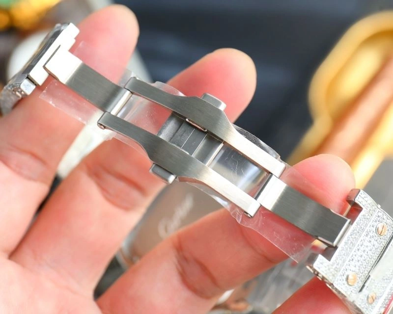 Minimalist CARTIER Watches 180437