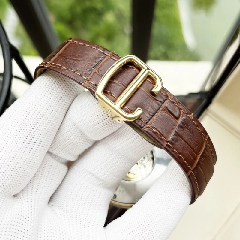 Chic CARTIER Watches 180387