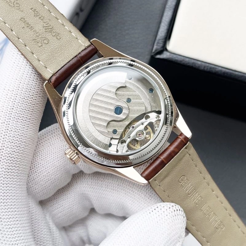 Packable CARTIER Watches 180396