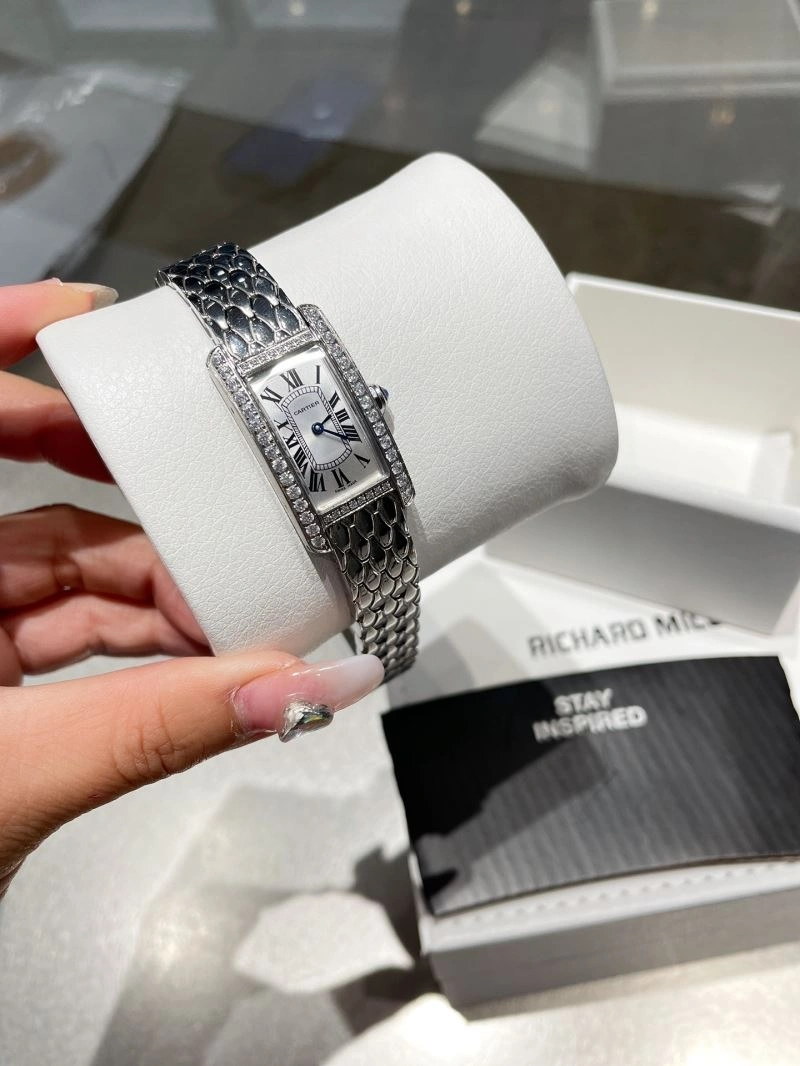 Resilient CARTIER Watches 180364