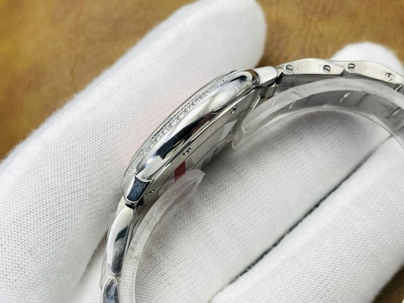 CARTIER Watches Durable 180336