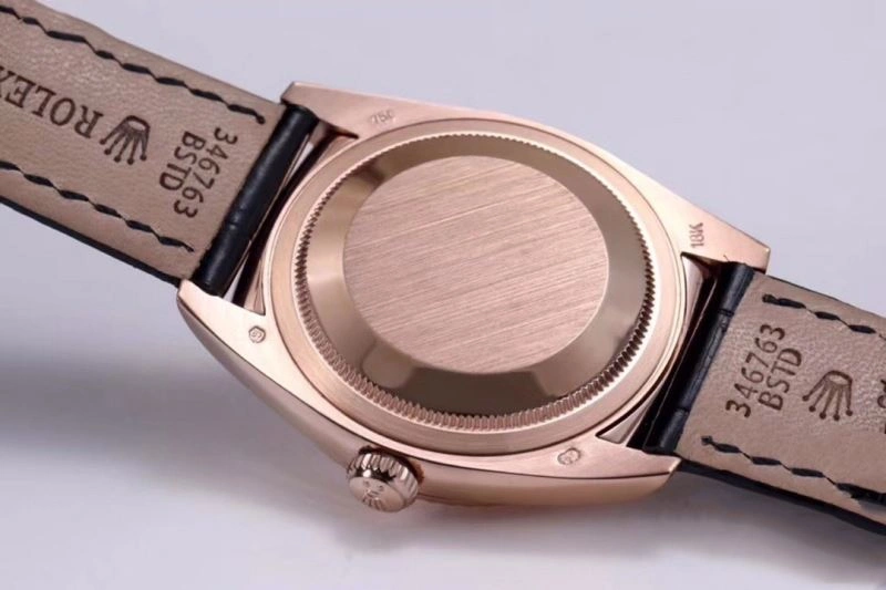 Flexible CARTIER Watches 180338