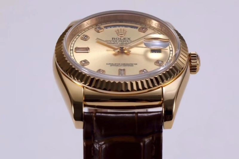 Bold CARTIER Watches 180325