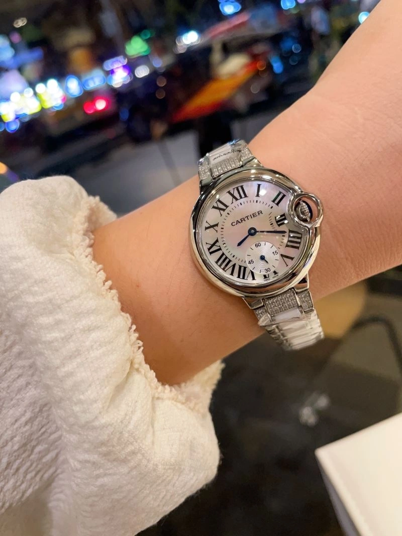 Vibrant CARTIER Watches 180292