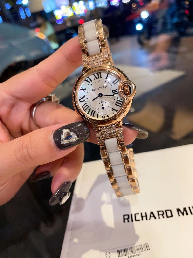 Vibrant CARTIER Watches 180292