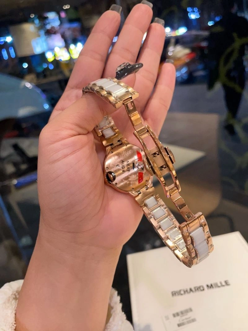 Vibrant CARTIER Watches 180292