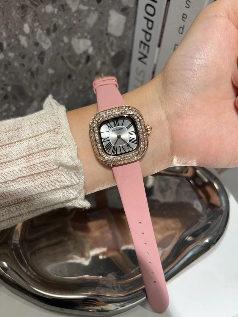 UrbanChic CARTIER Watches 180285