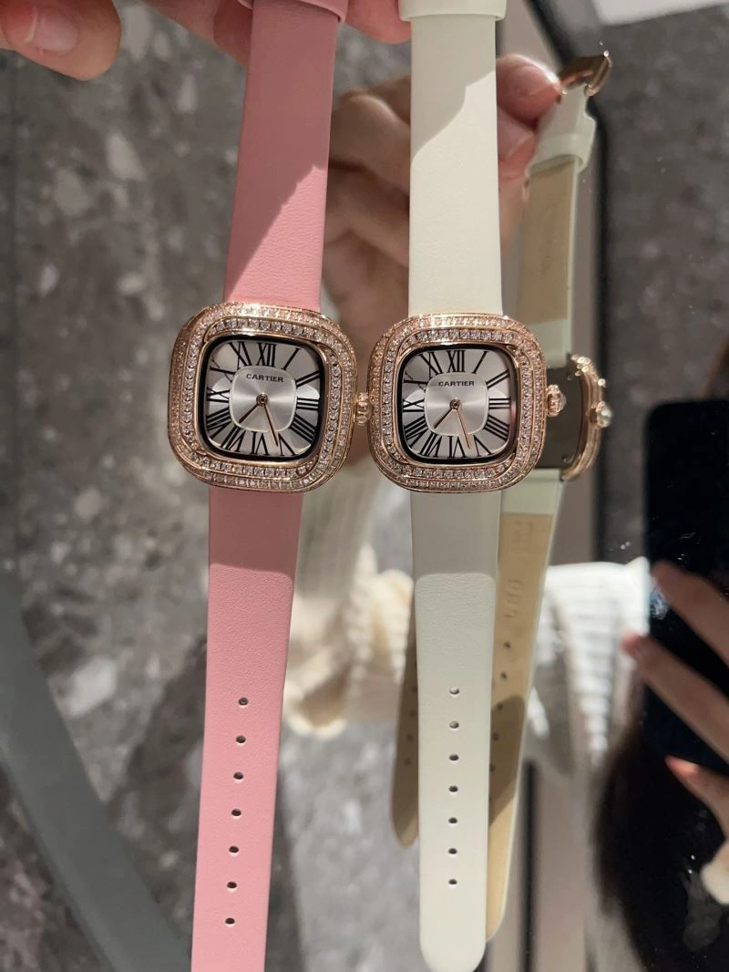 UrbanChic CARTIER Watches 180285