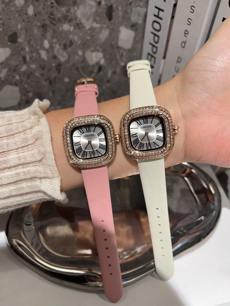 UrbanChic CARTIER Watches 180285