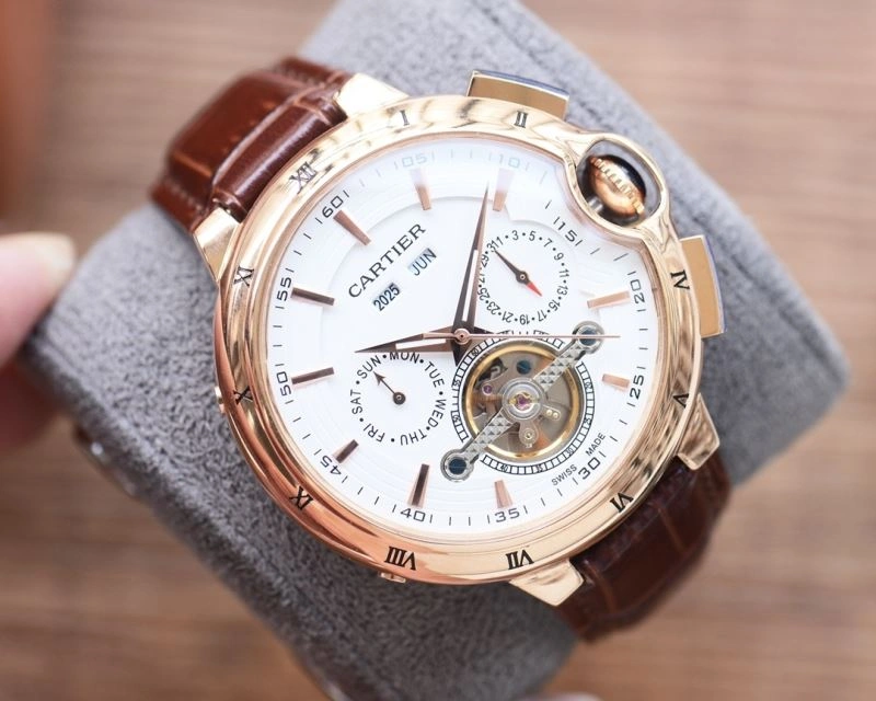 Snug CARTIER Watches 180283