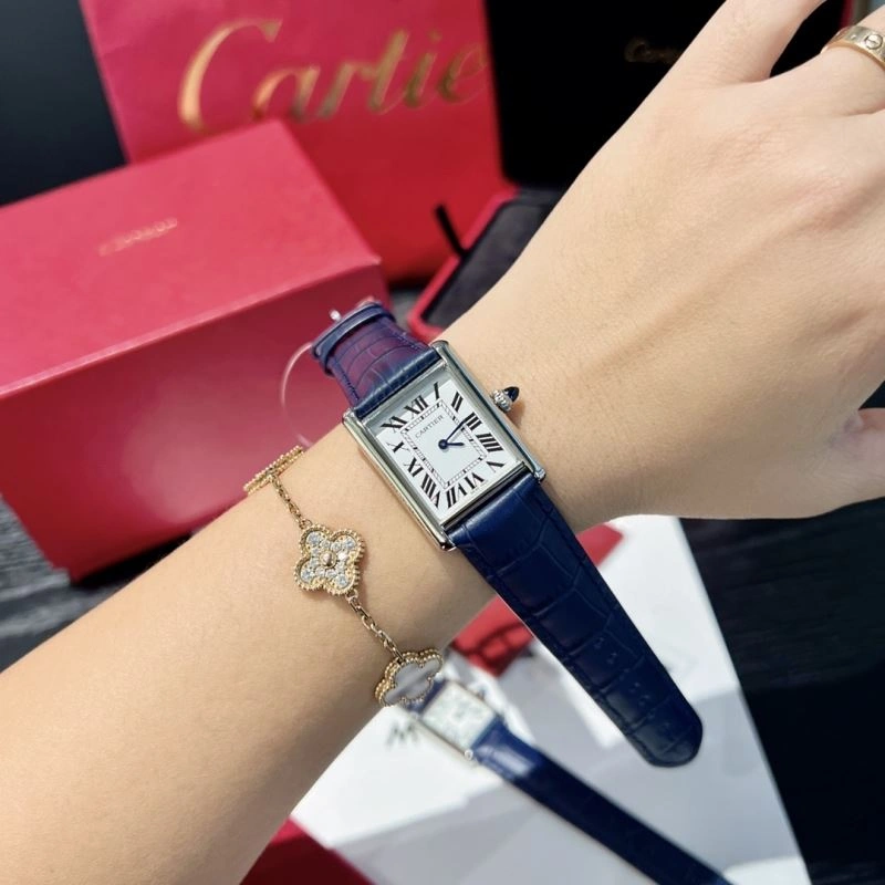 SmoothTexture CARTIER Watches 180275