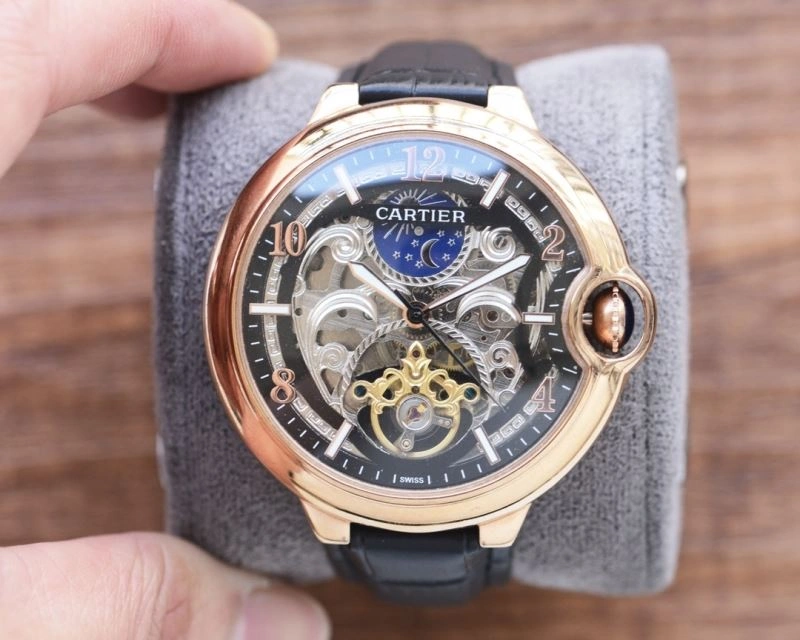 Seasonal CARTIER Watches 180255